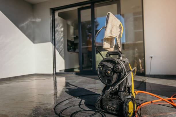 Best Animal Enclosure Cleaning  in Easton, CA